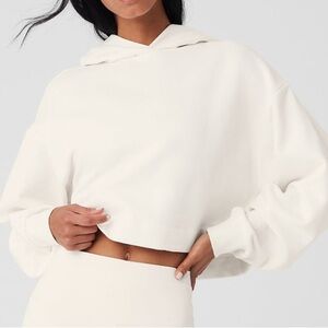 Alo yoga Bae Women's Cream Hoodie size small